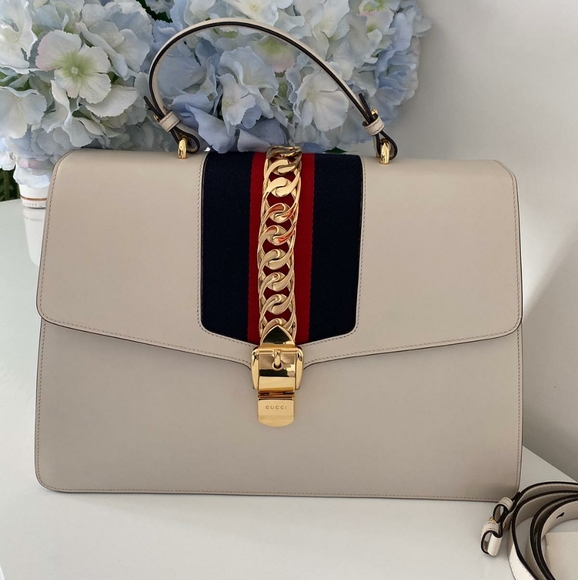 (SOLD)Gucci bag - Picture 2 of 5